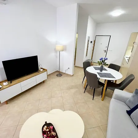 Vila 615 Lejlighed