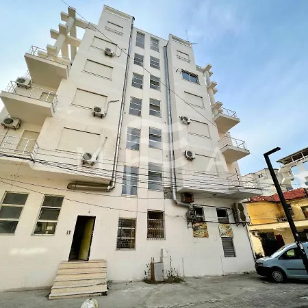 Vila 615 * Durrës