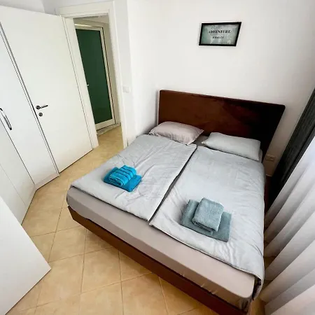 아파트 Vila 615 Durrës