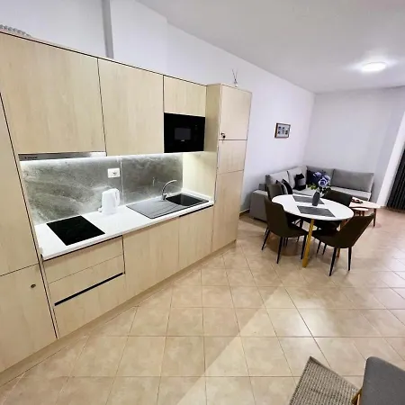 아파트 Vila 615 Durrës